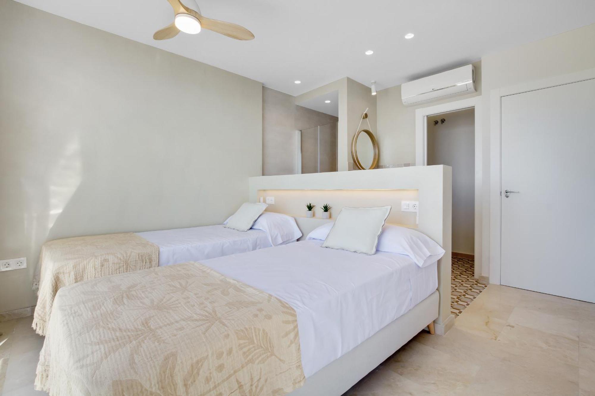 Santa Clara Modern & Exclusive Seafront Apartment Torremolinos Exterior photo