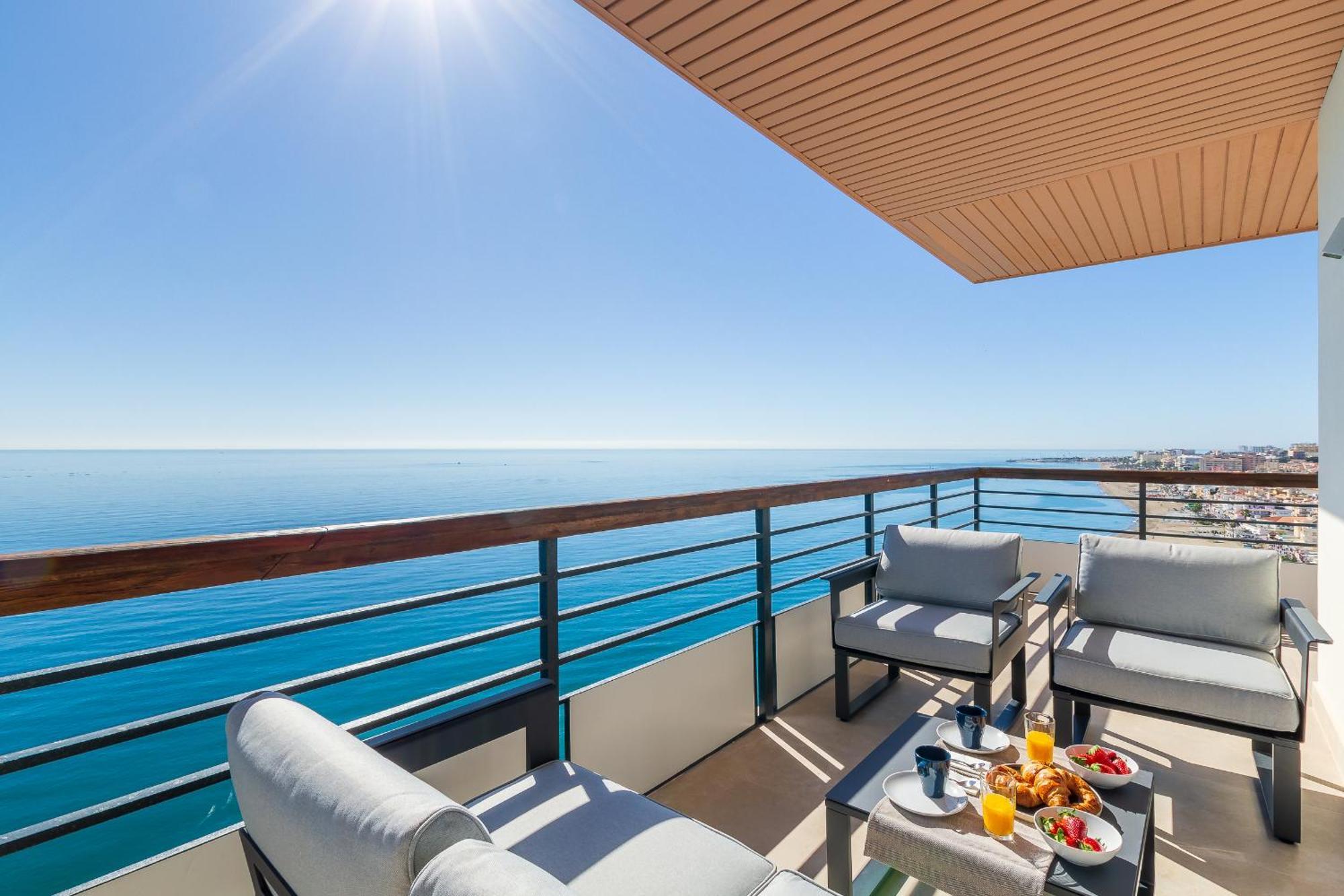 Santa Clara Modern & Exclusive Seafront Apartment Torremolinos Exterior photo